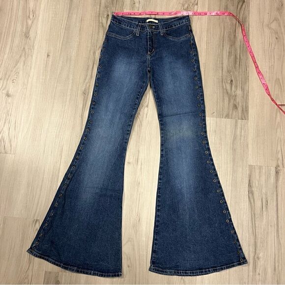 NWOT vintage y2k forever 21 flare jeans goldtone grommet accents sz S stretchy - Picture 8 of 12